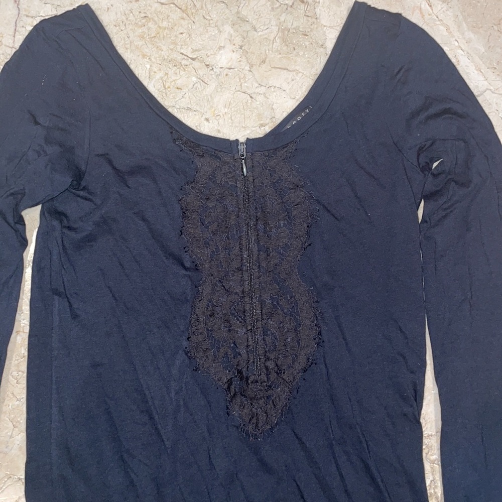 Theory - long sleeve - zip - lace detail - P